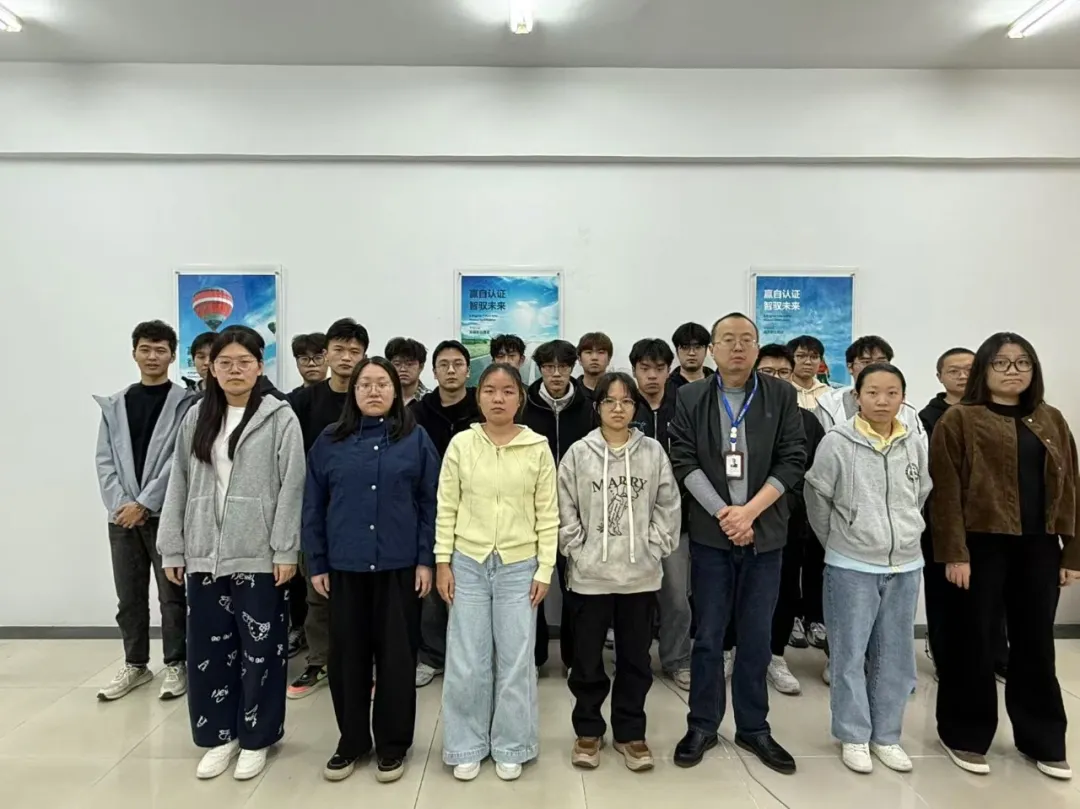 【近期結(jié)班留影】時(shí)光會(huì)定格此刻，但夢想永